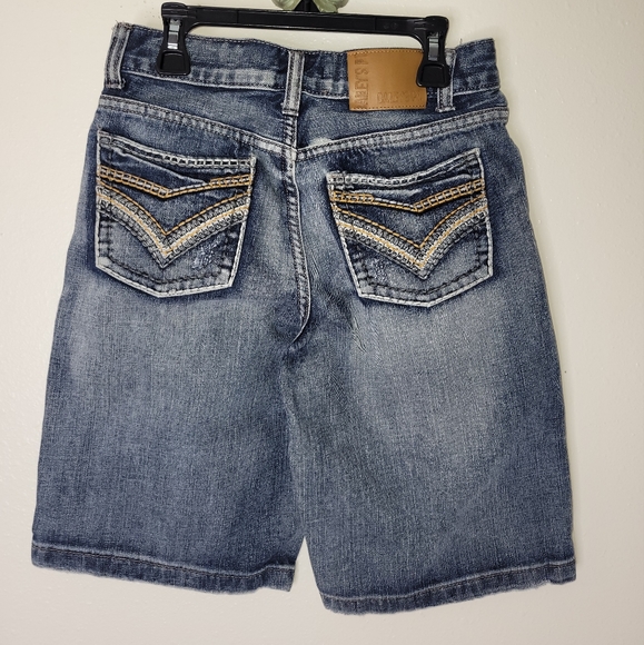 4for$20🤑 Bailey's Point jean shorts - Picture 3 of 11